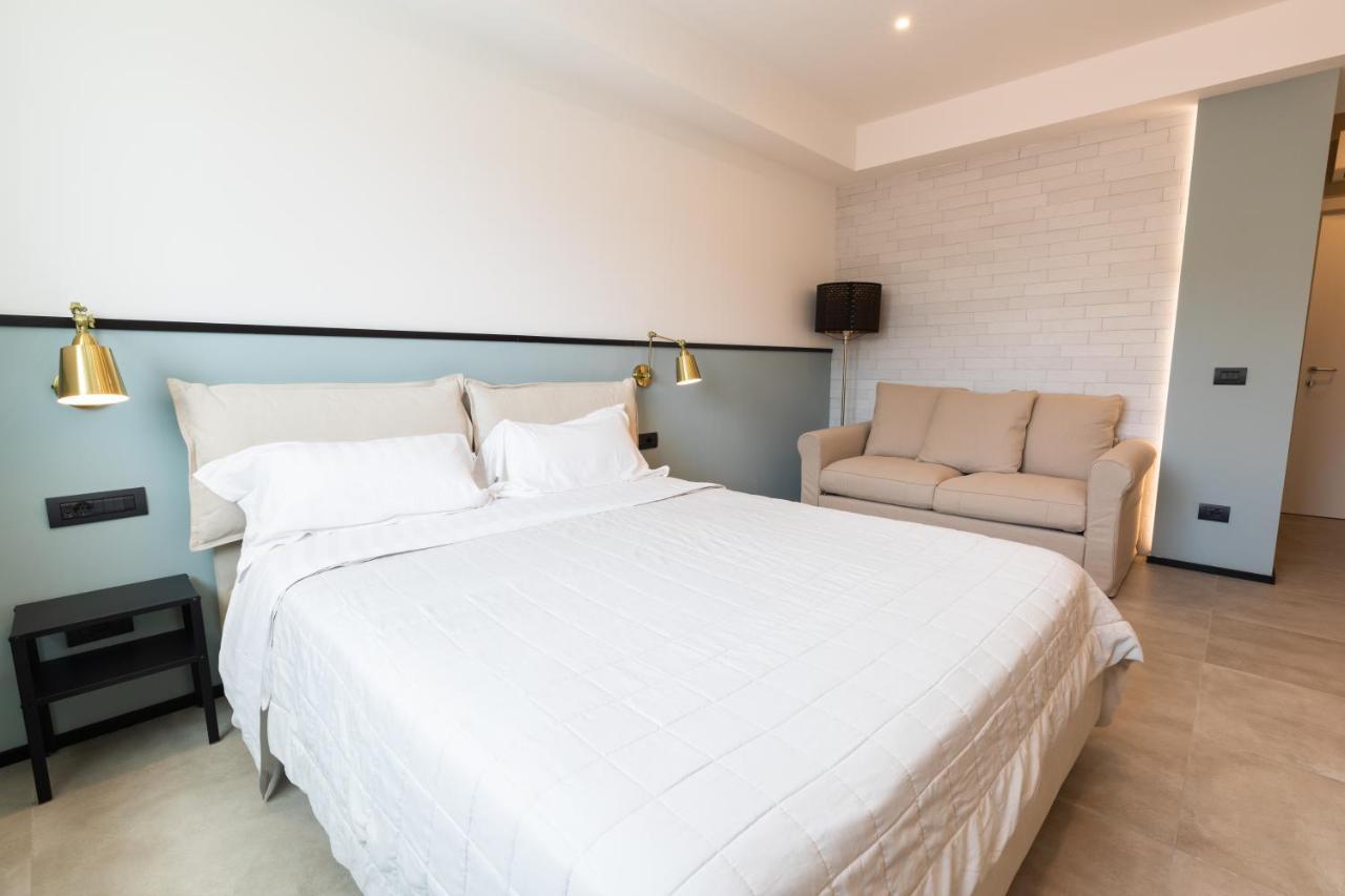 Antares Rooms And Suites Ольбія Екстер'єр фото